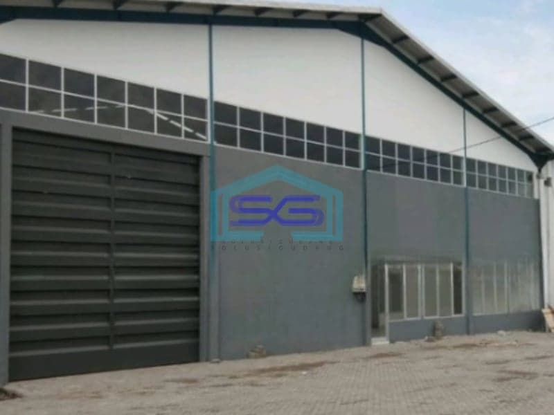 Dijual Gudang Akses Container Luas Tanah  1426 m² Lokasi Siap Huni di Gedangan Sidoarjo