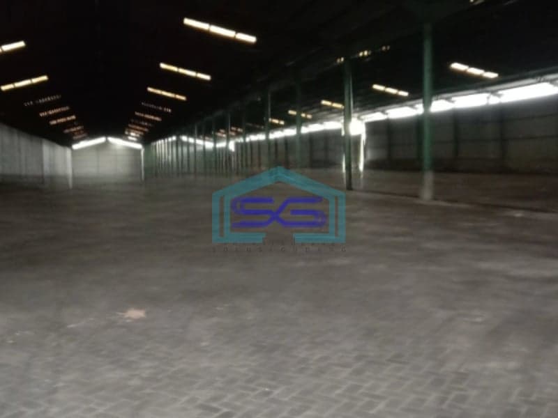 Disewakan Gudang Siap Pakai Luas Bangunan  12000 m² di Surabaya Kota