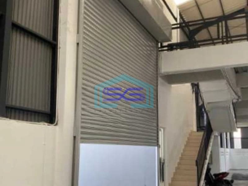 Dijual Gudang Akses Container 40 Feet Luas Bangunan  1013 m²  di Tangerang
