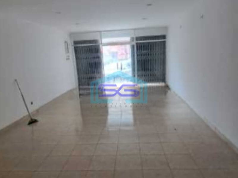 Di Sewakan Ruko 3 Lantai Di Daerah Komersil Dekat Uin Ciputat Tangerang Selatan Luas Bangunan  240 m²