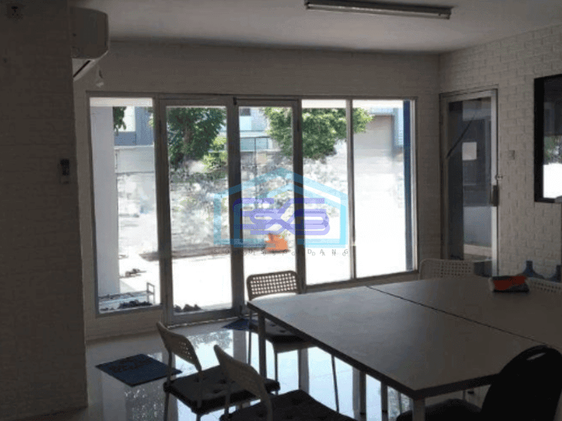 Disewakan Gudang Siap Huni Luas Bangunan 540 m² Bebas Banjir di Serpong Tangerang Selatan