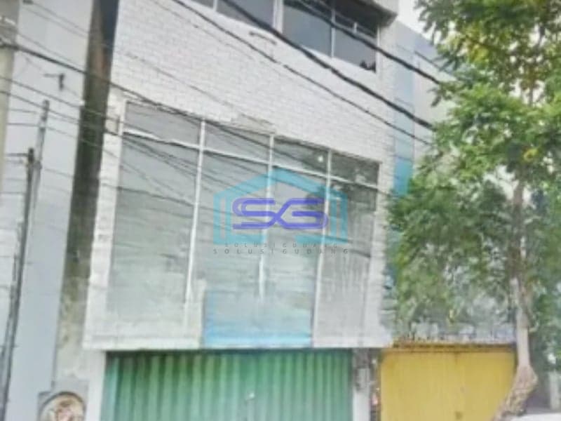 Disewakan Ruko Luas Bangunan  270 m² Lokasi Bebas Banjir di Genteng Surabaya