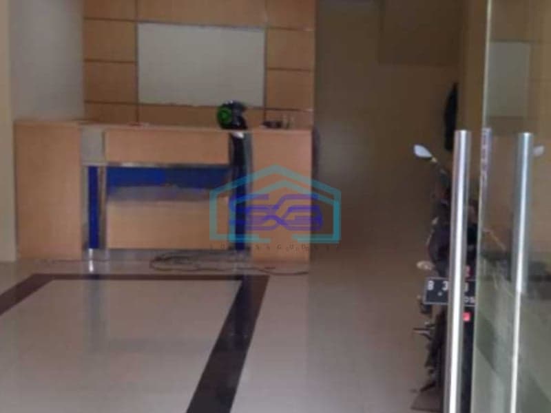 Disewakan Ruko Siap Pakai Luas Bangunan  300 m² Lokasi di Cideng Jakarta Pusat