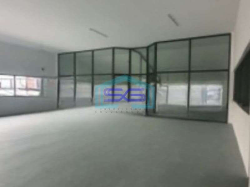 Disewakan Gudang Ada Kantor Luas Tanah 1800 m² Lokasi di Jakarta Utara