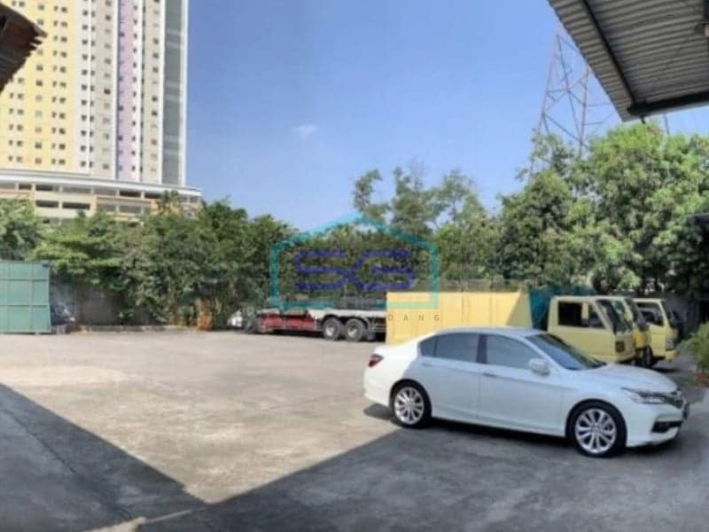 Ready-to-Use Factory for Sale Strategic Location in Kelapa Gading, North Jakarta FL 3,200 sqm
