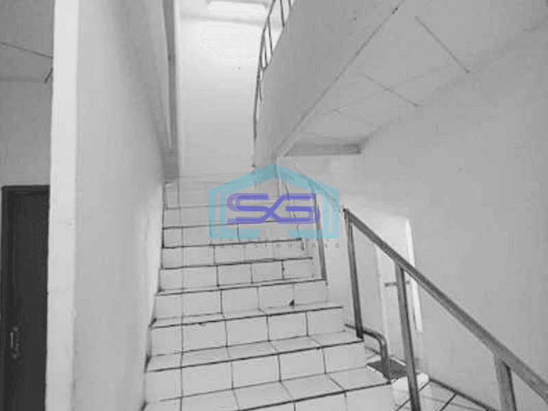 Dijual Bangunan Kantor Di Jalan Utama Daan Mogot Tangerang LB 1455m2