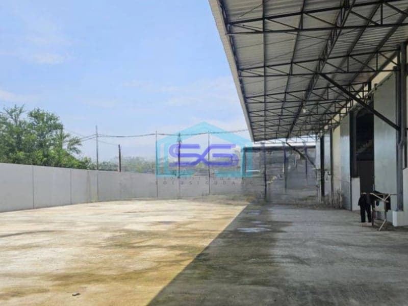 Disewakan Gudang Jl Raya Peternakan Jakarta Barat Luas Tanah 750 m²