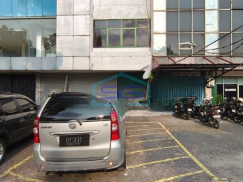 For Rent Commercial Shophouse Strategic Location in Kalibata Pancoran, South Jakarta Building Area 256 m²