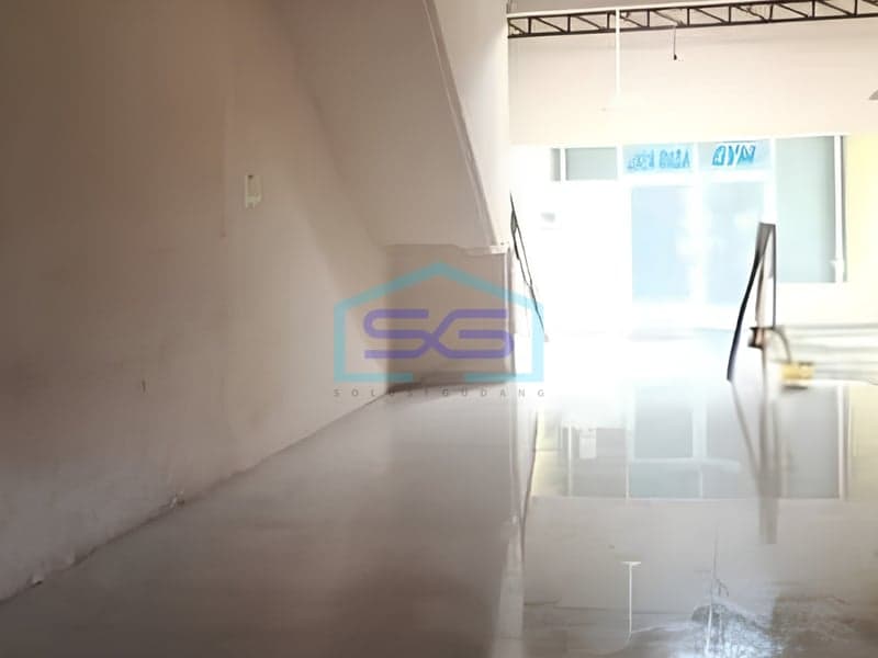 Disewakan Ruko Strategis 2 Lantai Siap Pakai di Bandung Jawa Barat Luas Bangunan 200 m²