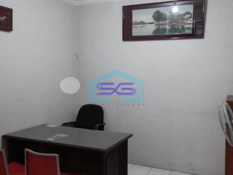 Disewakan Gudang / Ex Showroom Nol Jalan Propinsi Sidoarjo Jawa Timur LB 300m2