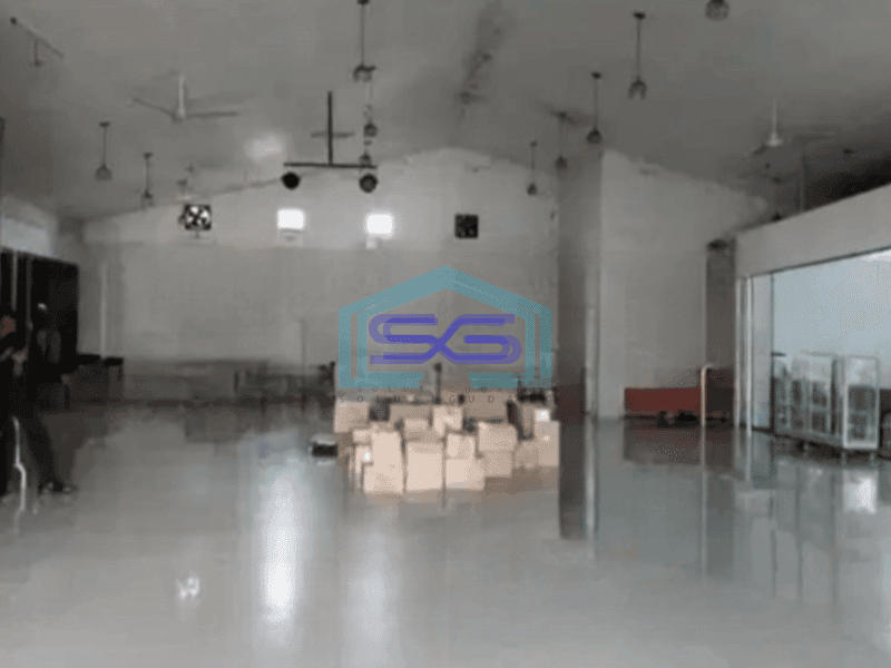Disewakan Gudang Luas Bangunan  600 m² Lokasi Strategis di Pinggir Jalan Cilangkap Depok