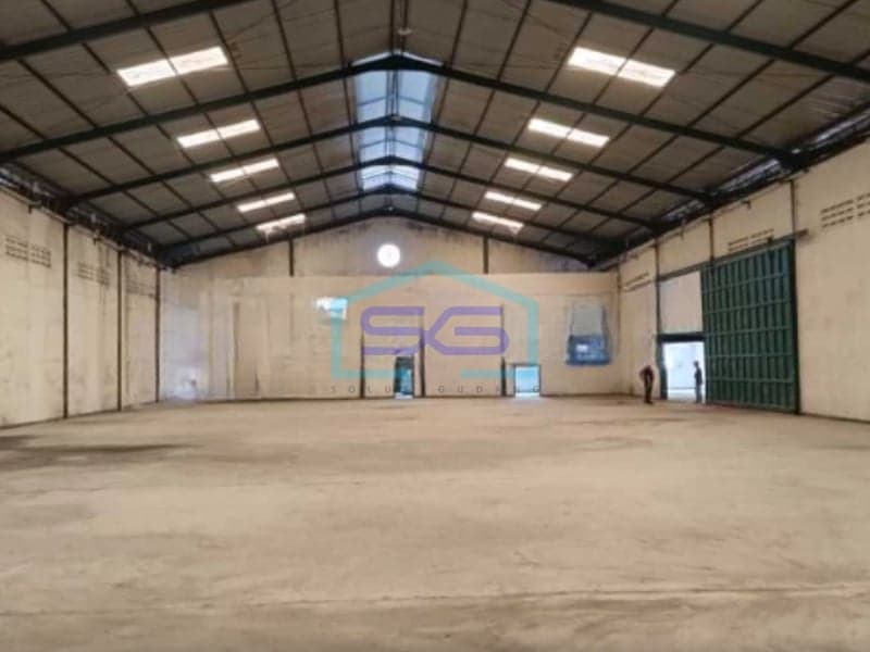 Cheap Warehouse for Rent with Container Access in Balaraja, Tangerang - Building Area 1,242 m²