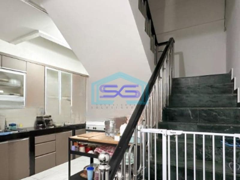 Dijual Ruko Luas Bangunan  350 m² Lokasi Bebas Banjir di Jakarta Utara