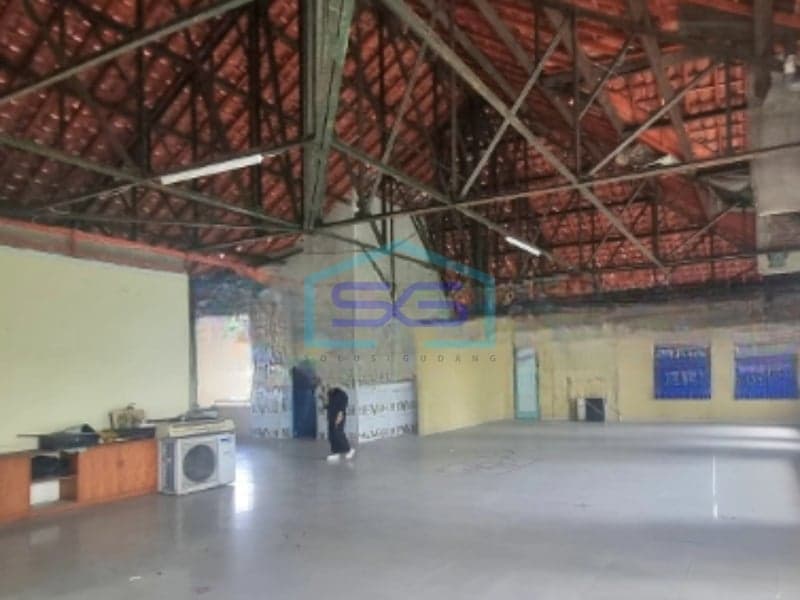 Commercial Space for Rent Land Area 896 sqm Strategic Location in Sukajadi Bandung West Java