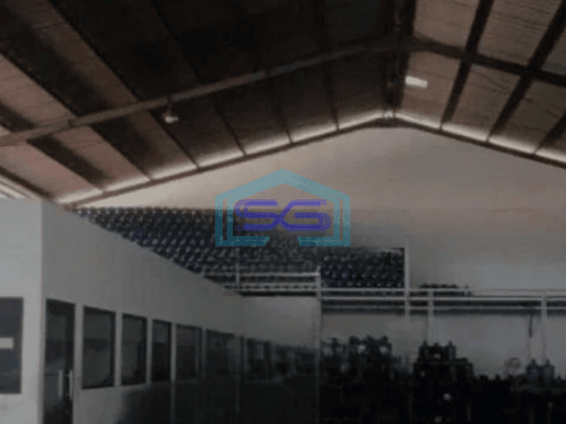 Dijual Gudang di Pinggir Jalan Besar Cipondoh Tangerang Luas Bangunan 700 m²
