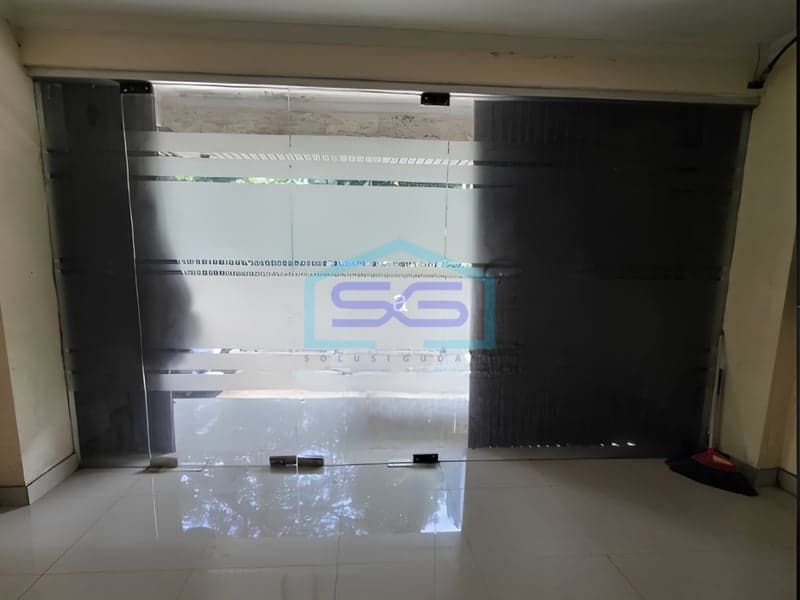 For Sale: Prime Roadside Shop House in Kemayoran, Central Jakarta, 324 sqm Building Area