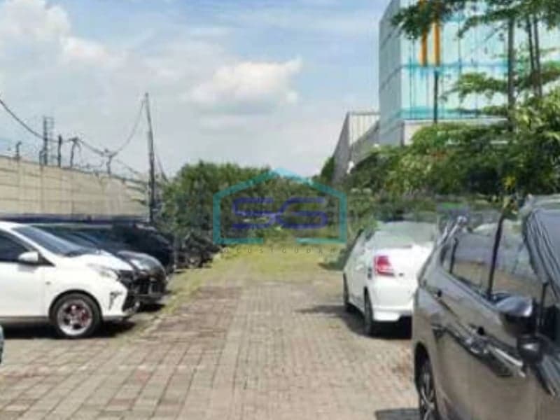 西爪哇省万隆市苏加诺哈达路廉价土地出售 土地面积2650平方米