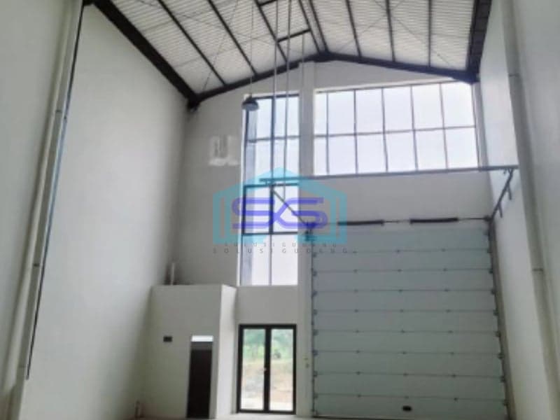 Dijual Cepat Gudang Area Super Strategis di Benda Tangerang Luas Tanah 216m²