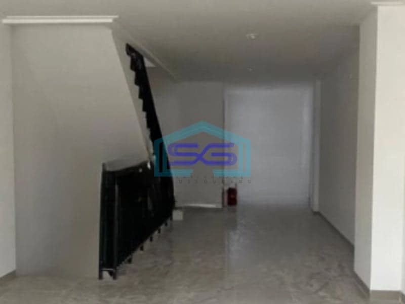 Disewakan Ruko 1 Lantai Luas Bangunan  300 m² Lokasi Kebon Jeruk Jakarta Barat