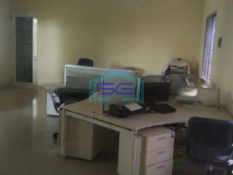 Dijual Gudang Sudah Renovasi Luas Tanah 1500m2 SHM di Cipondoh Tangerang
