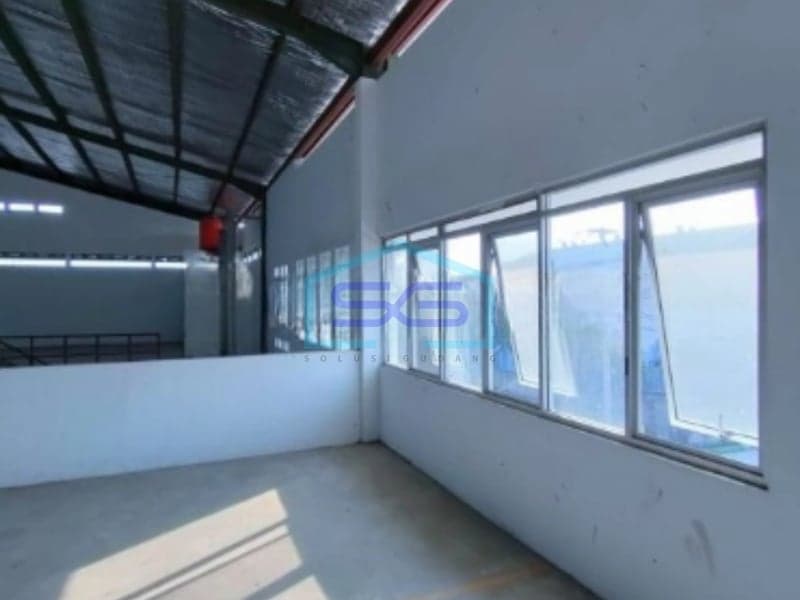 For Sale Good Warehouse in Warehouse Area Container Access in Caringin Bandung West Java Land Area 558m²
