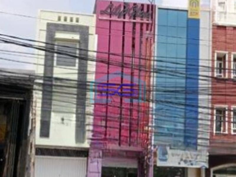 Disewakan Ruko Hadap Jalan Raya Siap Pakai di Cipondoh Tangerang Kota