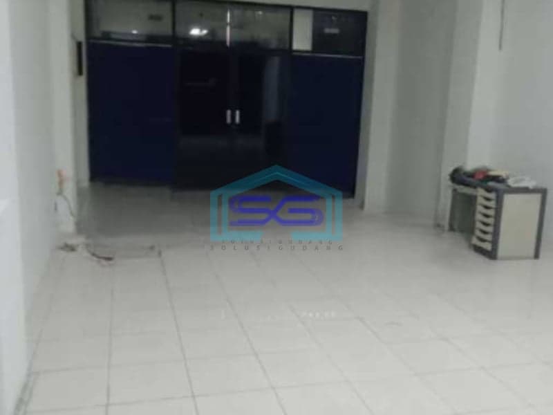 Disewakan Ruko Luas Bangunan 340 m² Lokasi di Cideng Jakarta Pusat