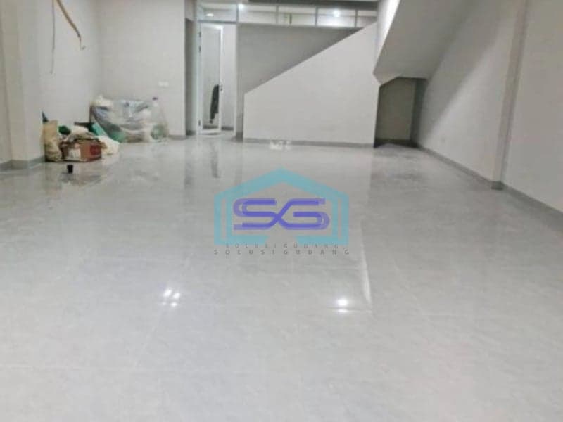 Disewakan Ruko Bangunan Baru di Kebon Kawung Bandung Luas 315m2