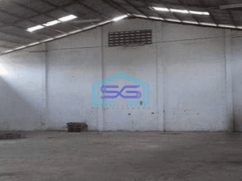 Disewakan Gudang Multifungsi Lokasi Pinggir Jalan Raya Legok Tangerang Cocok untuk Usaha LT 1945m2