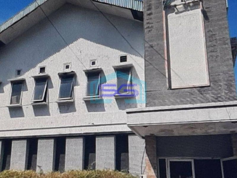 Dijual Gudang ex Pabrik Farmasi Surabaya Lokasi Strategis Dipinggir Jalan LT 999m2