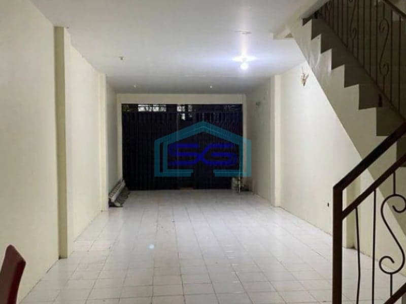 Disewakan Ruko Bagus Terawat di Kosambi Baru 2 Lantai Ada AC Jakarta Barat