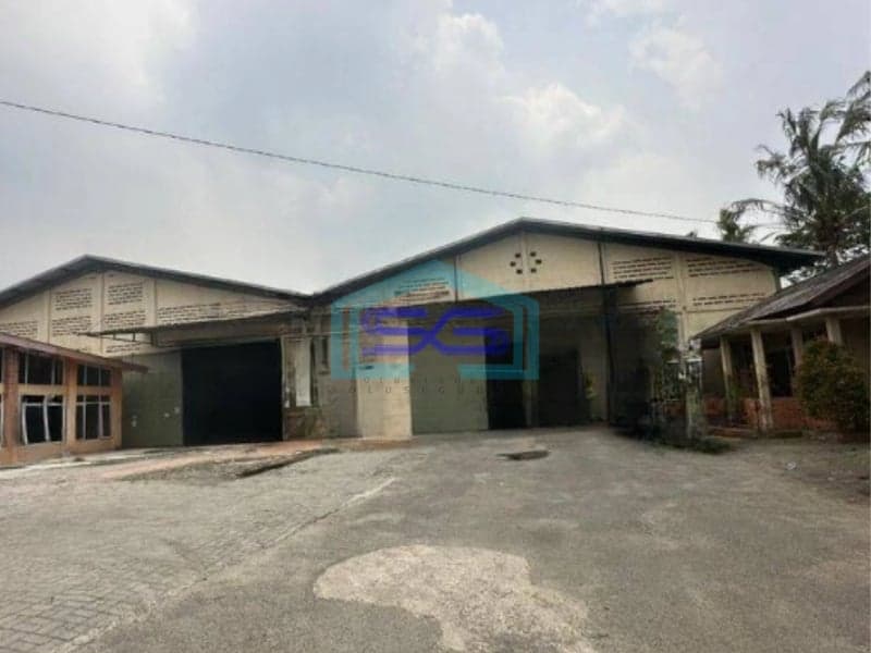 Disewakan Gudang Ada Kantor Luas Bangunan 6700 m² di Cikupa Tangerang