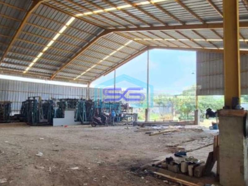 Dijual Gudang + Tanah di Karang Tengah Tangerang Luas Tanah 3076m²