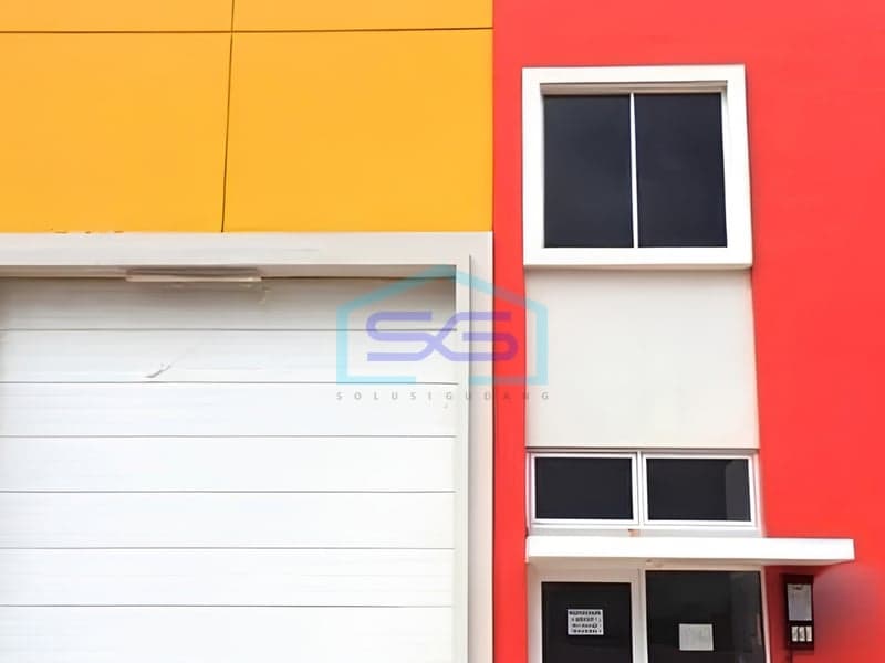 Ready-to-Use Warehouse for Rent in Cakung East Jakarta Building Area 135 m²