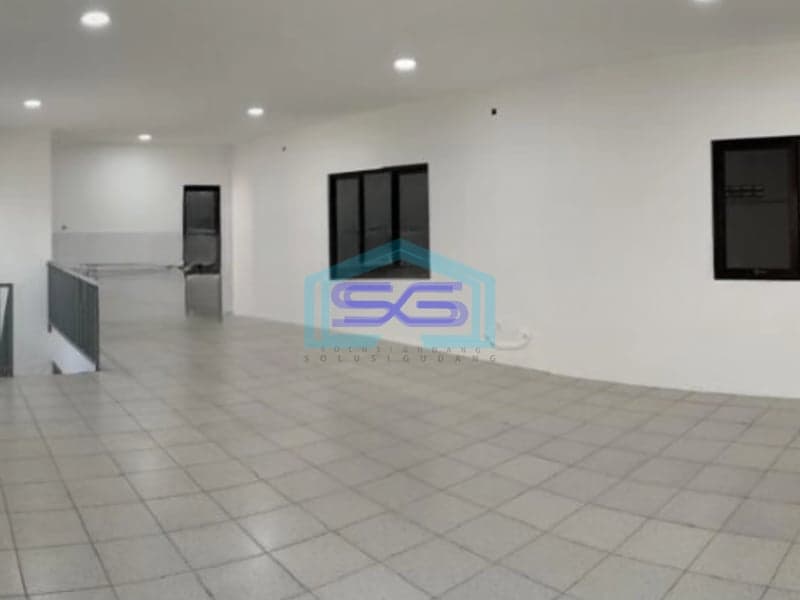 Disewakan Gudang Luas Bangunan  804 m² Lokasi Strategis di Periuk Tangerang