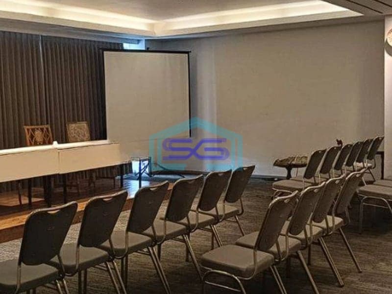 Disewakan Gedung 3 Lantai Lokasi Raya Nginden Surabaya Lokasi Strategis LB 450m2
