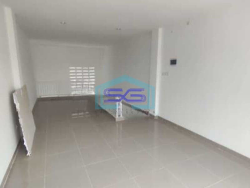 Disewakan Murah Ruko Boulevard Citra 8 Aeroworld Pegadungan Citra Garden, Jakarta Barat Luas Bangunan  88 m²