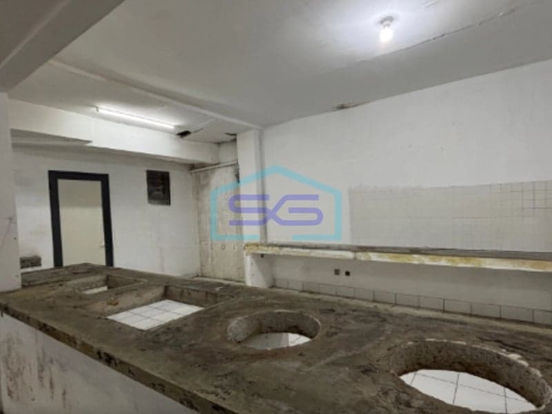 Disewakan Ruko Lokasi Strategis di Buah Batu Turangga, Bandung LB 250 m²