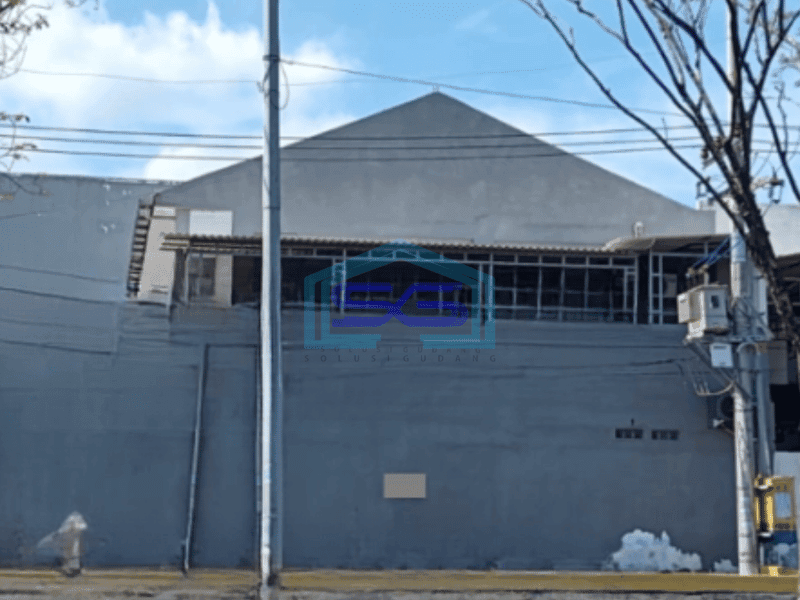 Dijual Gudang Luas Bangunan 886 m2 Lokasi Margomulyo Surabaya