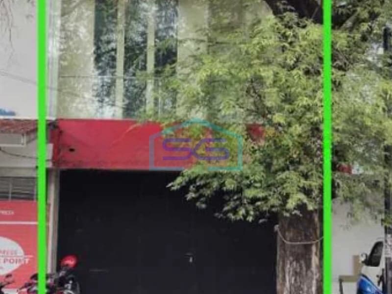 Disewakan Ruko Strategis 3.5 Lantai, Luas Bangunan 148m2 di Solo, Jawa Tengah