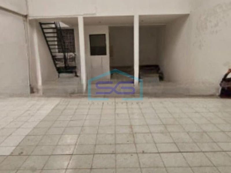 Disewakan Ruang Usaha Luas Bangunan 170 m² Lokasi Bandung Jawa Barat