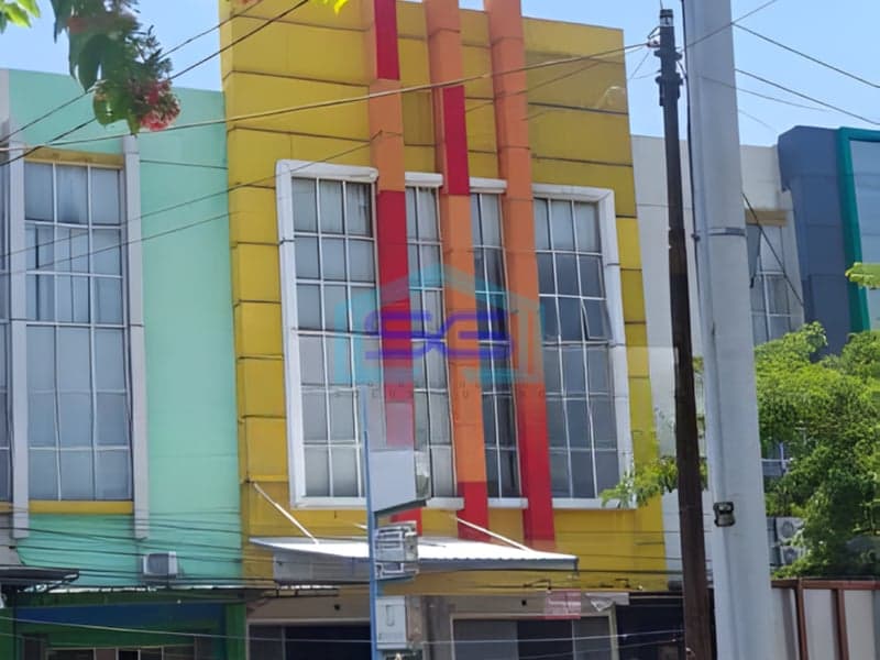 Disewakan Ruko 3 Lantai Luas Bangunan  225 m²  Lokasi Bebas Banjir di Semarang