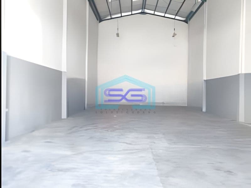 Disewakan Gudang Area Parkir Luas Lokasi Cakung Jakarta Timur Luas Tanah 324 m²