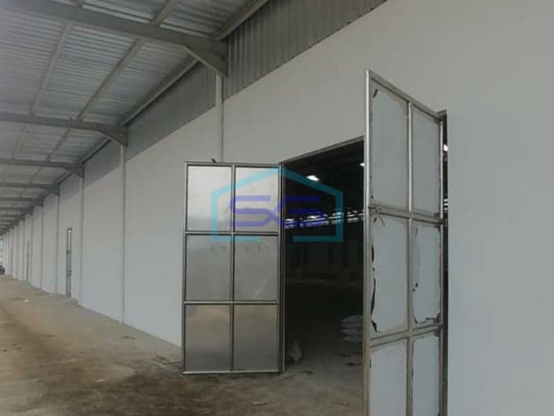 DIJUAL / DISEWAKAN BANGUNAN PABRIK BARU DI KAWASAN MM2100
