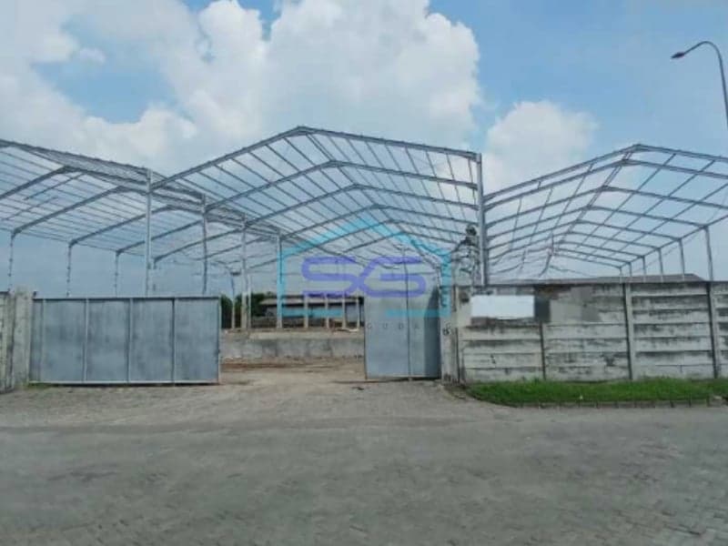 Disewakan Gudang Lokasi di Surimulia Margomulyo Surabaya Luas Bangunan 5000m²