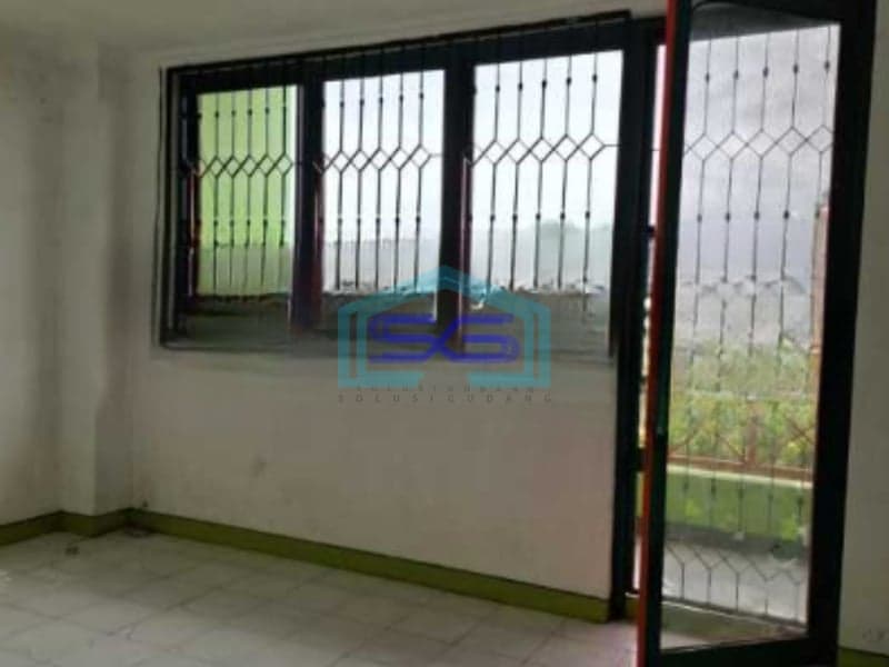 Disewakan Ruko 2 Lantai Luas Bangunan 217 m² Lokasi Daan Mogot Jakarta Barat