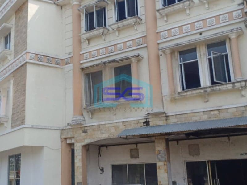 Dijual Ruko 3 Lantai Luas Bangunan 300 m² Lokasi Sangiang Jaya Tangerang