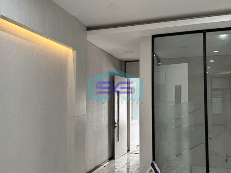 Disewakan Ruko 3 Lantai Jalan Kapten Anwar Sastro dekat Palembang LB 225m2