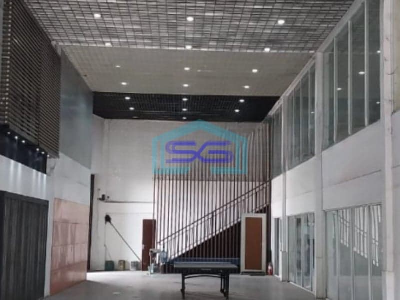 Dijual Gudang Sudah Renovasi SHM Luas Tanah 3700m2 di Jakarta Timur