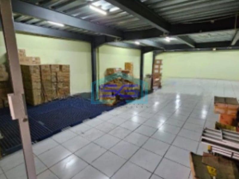 Dijual Gudang Sudah Renovasi HGB Luas Bangunan 180 450m2 Terdiri 3 Lantai DI PIK Jakarta Utara